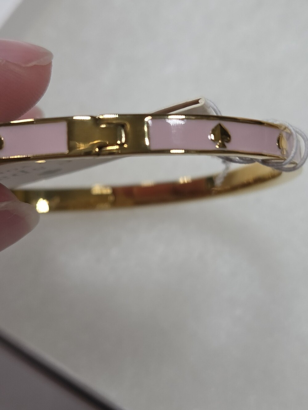 Kate Spade Chalk Pink Spot The Spade Enamel Hinged Bangle - Picture 11 of 11